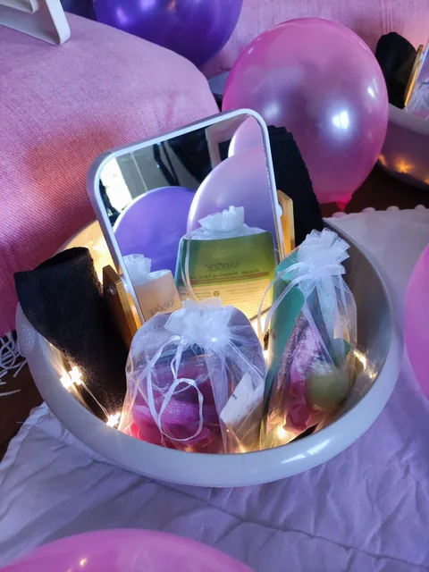 Kit beauty e spa TipiTime con specchio, prodotti e accessori illuminati