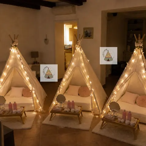 Teepee Spa Party serale TipiTime Roma - allestimento con luci calde e specchi